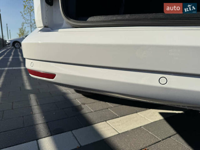 Белый Фольксваген Кадди, объемом двигателя 2 л и пробегом 265 тыс. км за 15800 $, фото 59 на Automoto.ua