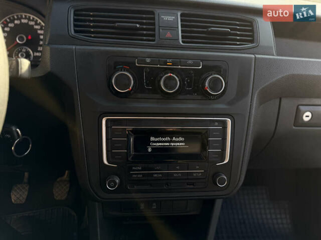 Белый Фольксваген Кадди, объемом двигателя 1.97 л и пробегом 209 тыс. км за 13900 $, фото 30 на Automoto.ua