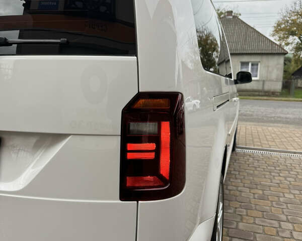 Белый Фольксваген Кадди, объемом двигателя 2 л и пробегом 283 тыс. км за 18999 $, фото 37 на Automoto.ua