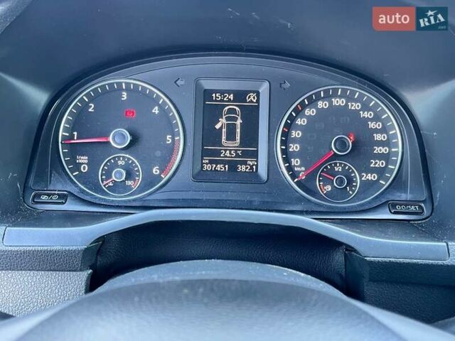 Белый Фольксваген Кадди, объемом двигателя 2 л и пробегом 308 тыс. км за 9900 $, фото 16 на Automoto.ua