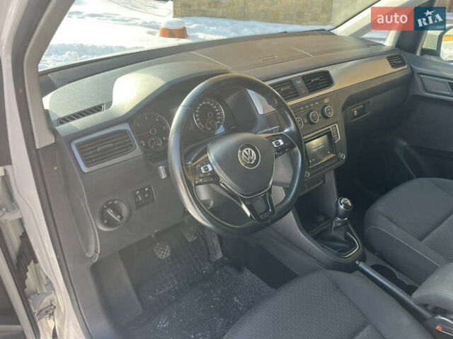 Белый Фольксваген Кадди, объемом двигателя 1.97 л и пробегом 219 тыс. км за 15650 $, фото 15 на Automoto.ua