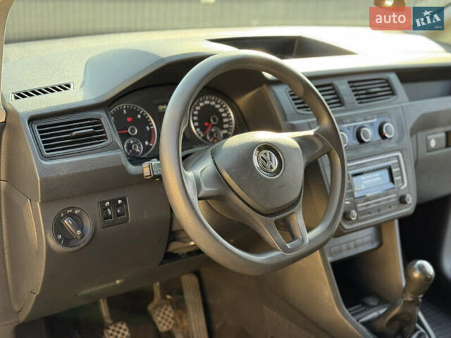 Белый Фольксваген Кадди, объемом двигателя 1.97 л и пробегом 209 тыс. км за 13900 $, фото 26 на Automoto.ua