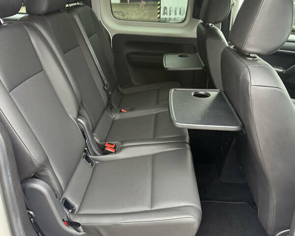 Белый Фольксваген Кадди, объемом двигателя 2 л и пробегом 283 тыс. км за 18999 $, фото 30 на Automoto.ua