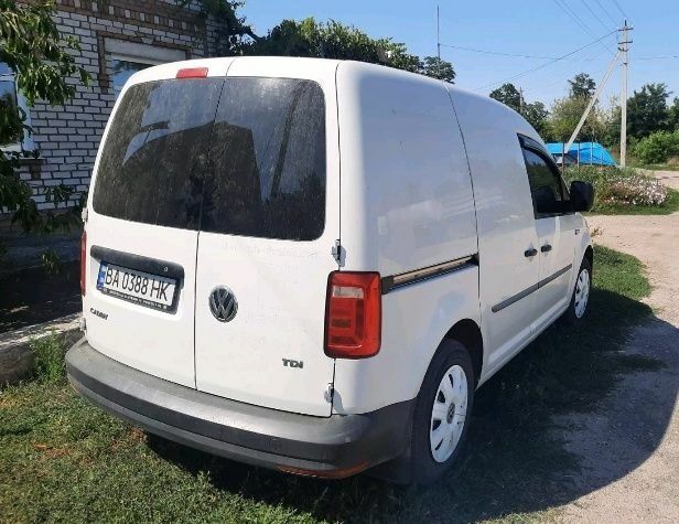 Белый Фольксваген Кадди, объемом двигателя 1.6 л и пробегом 266 тыс. км за 10500 $, фото 2 на Automoto.ua