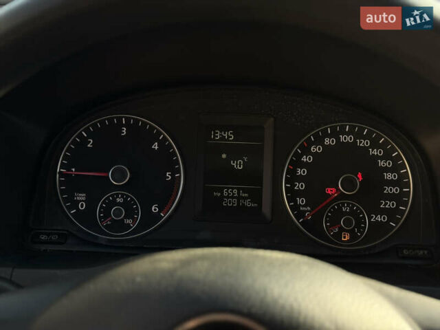 Белый Фольксваген Кадди, объемом двигателя 1.97 л и пробегом 209 тыс. км за 13900 $, фото 28 на Automoto.ua