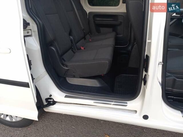 Белый Фольксваген Кадди, объемом двигателя 1.97 л и пробегом 196 тыс. км за 14550 $, фото 22 на Automoto.ua