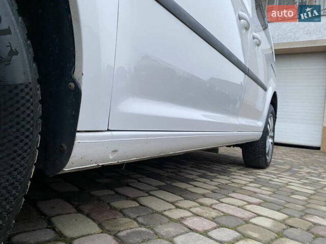 Белый Фольксваген Кадди, объемом двигателя 2 л и пробегом 260 тыс. км за 13900 $, фото 12 на Automoto.ua