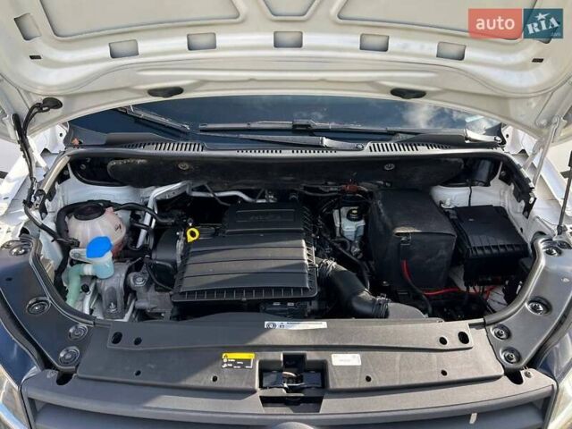 Белый Фольксваген Кадди, объемом двигателя 1.6 л и пробегом 180 тыс. км за 13000 $, фото 34 на Automoto.ua