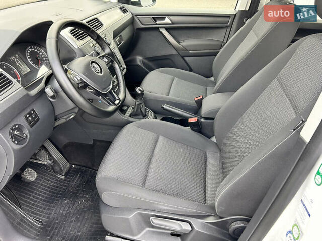 Белый Фольксваген Кадди, объемом двигателя 2 л и пробегом 167 тыс. км за 17500 $, фото 14 на Automoto.ua