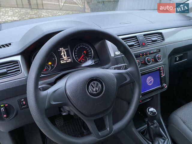 Белый Фольксваген Кадди, объемом двигателя 2 л и пробегом 260 тыс. км за 13900 $, фото 22 на Automoto.ua