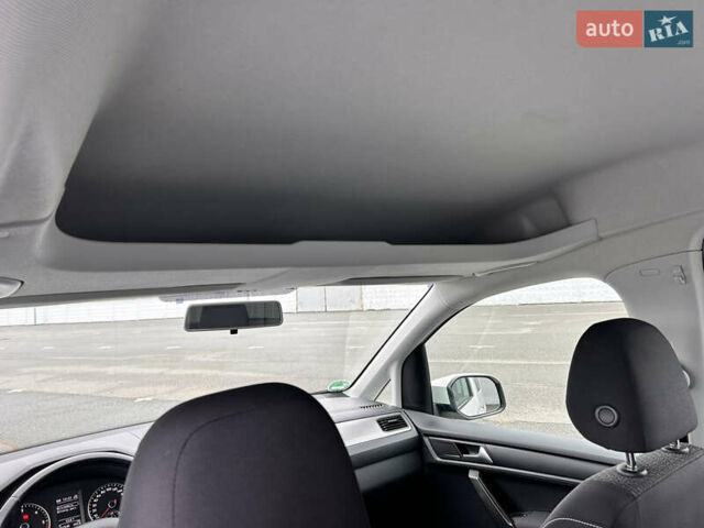 Белый Фольксваген Кадди, объемом двигателя 2 л и пробегом 167 тыс. км за 17500 $, фото 52 на Automoto.ua