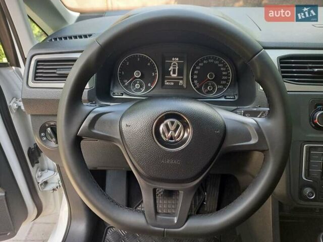 Білий Фольксваген Кадді, об'ємом двигуна 2 л та пробігом 197 тис. км за 14250 $, фото 49 на Automoto.ua