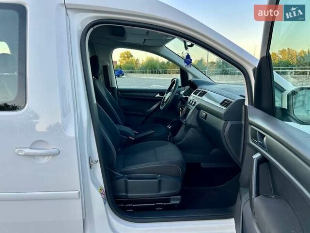 Білий Фольксваген Кадді, об'ємом двигуна 2 л та пробігом 250 тис. км за 14999 $, фото 24 на Automoto.ua