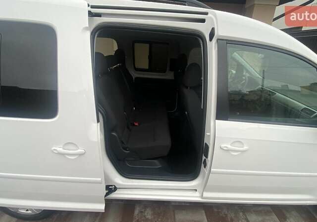 Белый Фольксваген Кадди, объемом двигателя 1.97 л и пробегом 256 тыс. км за 17800 $, фото 16 на Automoto.ua