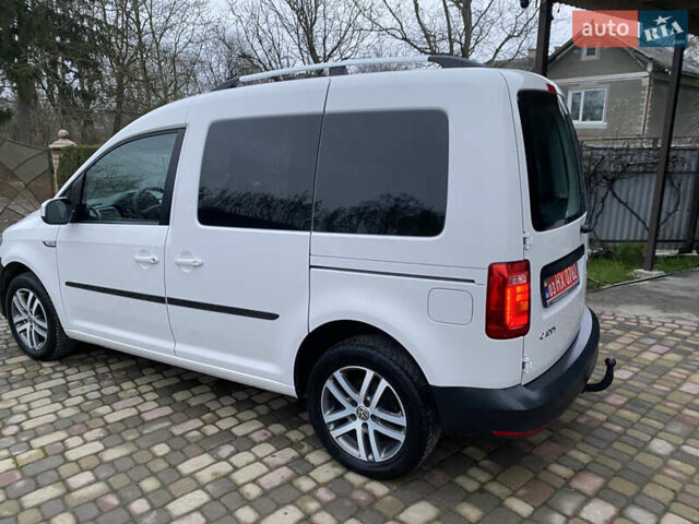Белый Фольксваген Кадди, объемом двигателя 2 л и пробегом 260 тыс. км за 13900 $, фото 10 на Automoto.ua