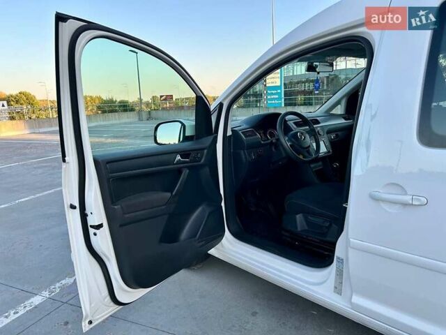 Білий Фольксваген Кадді, об'ємом двигуна 2 л та пробігом 250 тис. км за 14999 $, фото 25 на Automoto.ua