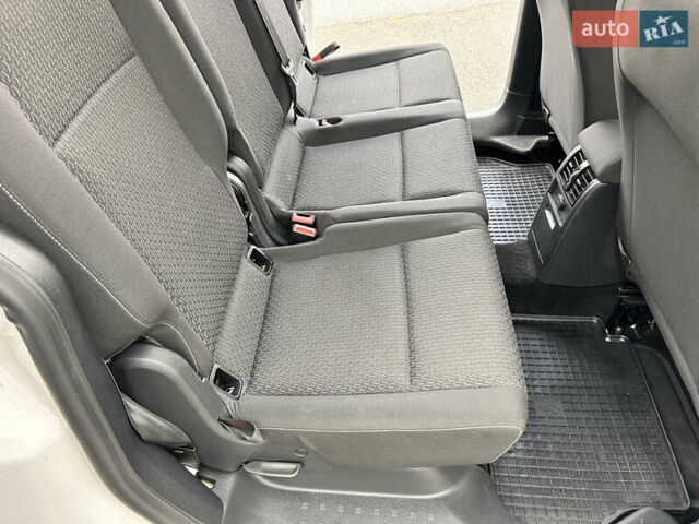 Белый Фольксваген Кадди, объемом двигателя 2 л и пробегом 167 тыс. км за 17500 $, фото 19 на Automoto.ua