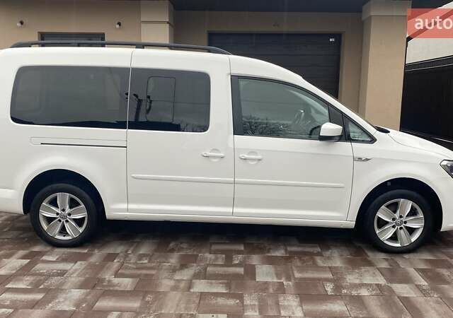 Белый Фольксваген Кадди, объемом двигателя 1.97 л и пробегом 256 тыс. км за 17800 $, фото 4 на Automoto.ua