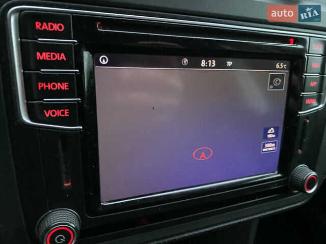 Белый Фольксваген Кадди, объемом двигателя 2 л и пробегом 260 тыс. км за 13900 $, фото 24 на Automoto.ua