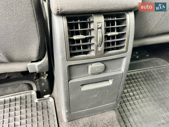 Белый Фольксваген Кадди, объемом двигателя 2 л и пробегом 167 тыс. км за 17500 $, фото 29 на Automoto.ua