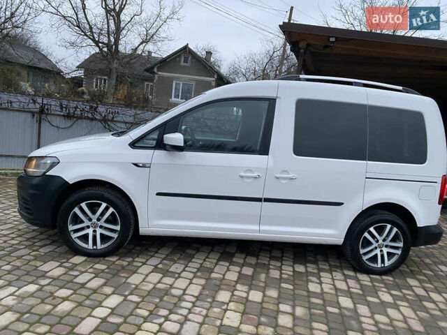 Белый Фольксваген Кадди, объемом двигателя 2 л и пробегом 260 тыс. км за 13900 $, фото 11 на Automoto.ua