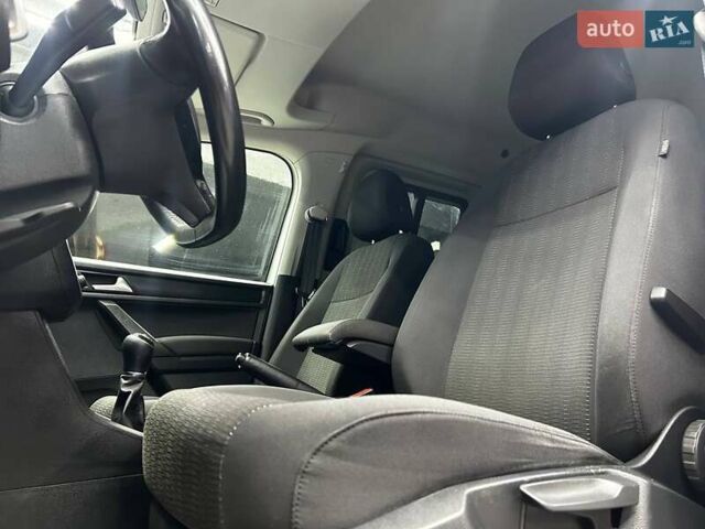 Білий Фольксваген Кадді, об'ємом двигуна 1.97 л та пробігом 256 тис. км за 18800 $, фото 19 на Automoto.ua