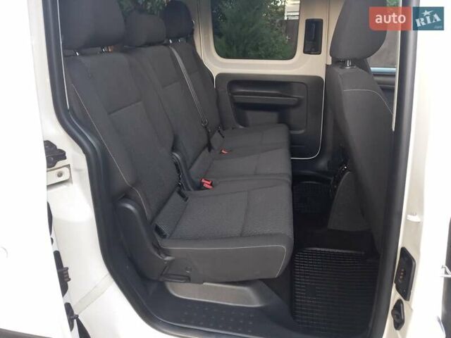 Белый Фольксваген Кадди, объемом двигателя 1.97 л и пробегом 196 тыс. км за 14550 $, фото 21 на Automoto.ua