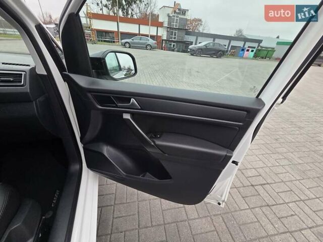 Белый Фольксваген Кадди, объемом двигателя 1.97 л и пробегом 263 тыс. км за 18700 $, фото 26 на Automoto.ua