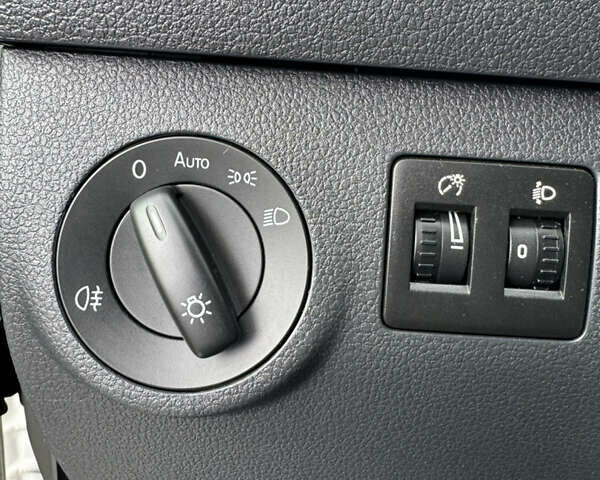 Белый Фольксваген Кадди, объемом двигателя 1.97 л и пробегом 211 тыс. км за 13299 $, фото 24 на Automoto.ua