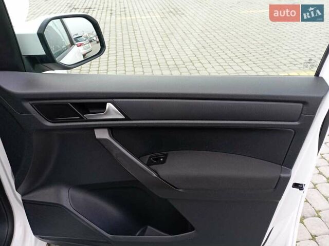 Белый Фольксваген Кадди, объемом двигателя 2 л и пробегом 140 тыс. км за 17900 $, фото 15 на Automoto.ua