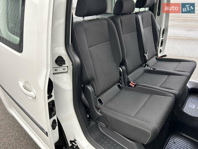 Белый Фольксваген Кадди, объемом двигателя 2 л и пробегом 167 тыс. км за 17500 $, фото 20 на Automoto.ua