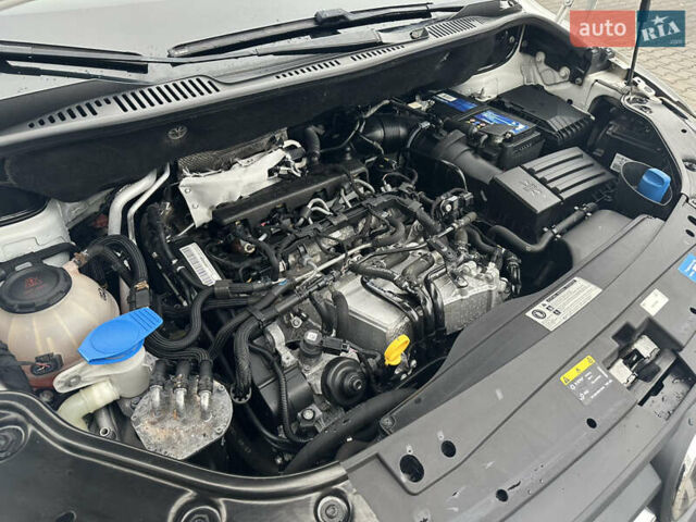 Белый Фольксваген Кадди, объемом двигателя 2 л и пробегом 189 тыс. км за 17200 $, фото 15 на Automoto.ua