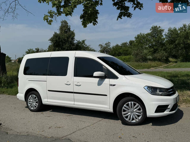 Белый Фольксваген Кадди, объемом двигателя 2 л и пробегом 47 тыс. км за 17500 $, фото 3 на Automoto.ua