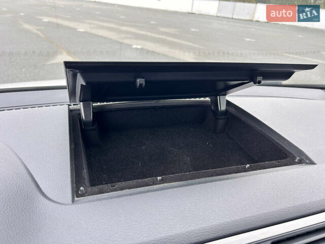 Белый Фольксваген Кадди, объемом двигателя 2 л и пробегом 167 тыс. км за 17500 $, фото 39 на Automoto.ua