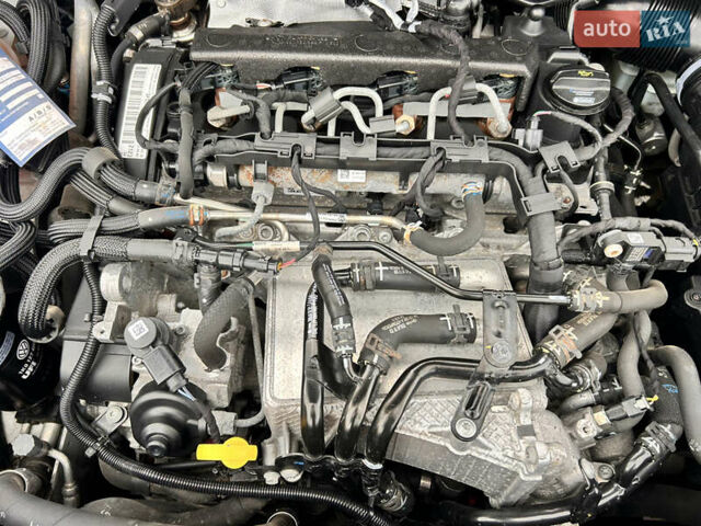 Белый Фольксваген Кадди, объемом двигателя 2 л и пробегом 167 тыс. км за 17500 $, фото 49 на Automoto.ua