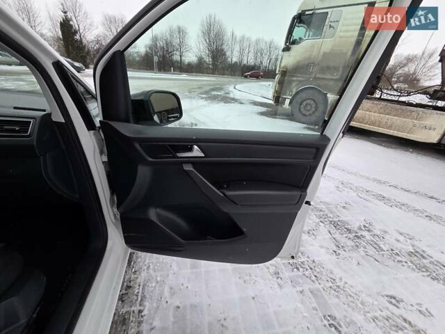 Білий Фольксваген Кадді, об'ємом двигуна 1.97 л та пробігом 263 тис. км за 16900 $, фото 24 на Automoto.ua