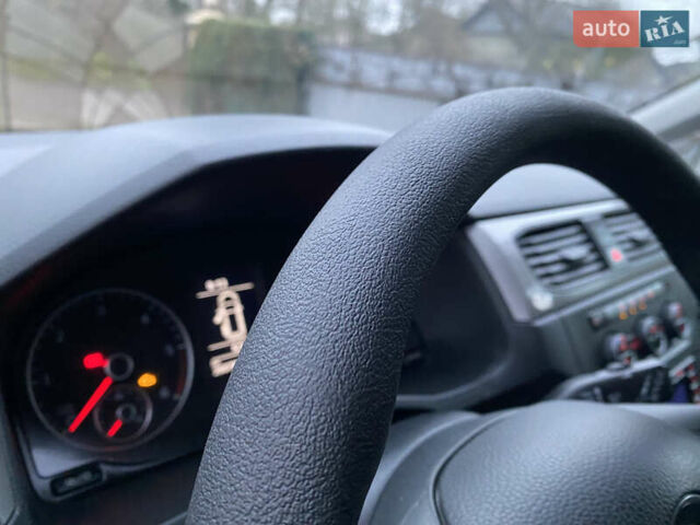 Белый Фольксваген Кадди, объемом двигателя 2 л и пробегом 260 тыс. км за 13900 $, фото 21 на Automoto.ua