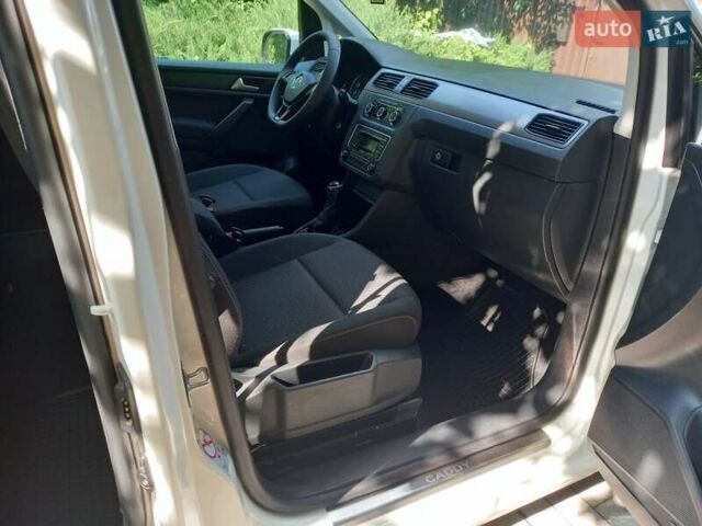 Білий Фольксваген Кадді, об'ємом двигуна 2 л та пробігом 197 тис. км за 14250 $, фото 44 на Automoto.ua