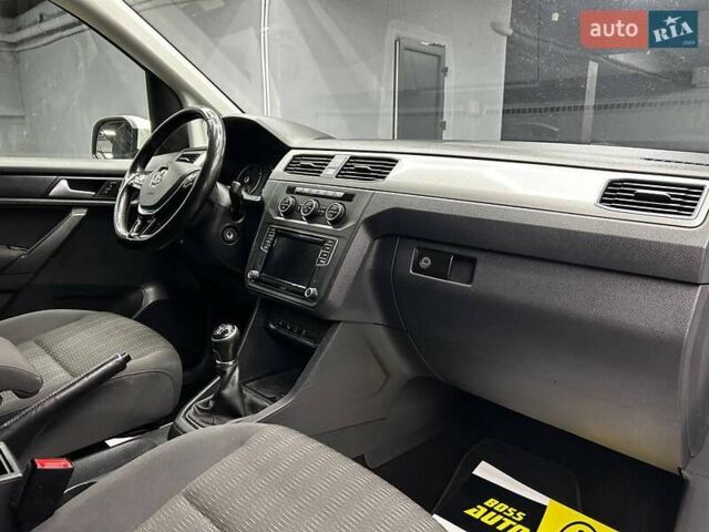 Білий Фольксваген Кадді, об'ємом двигуна 1.97 л та пробігом 256 тис. км за 18800 $, фото 11 на Automoto.ua