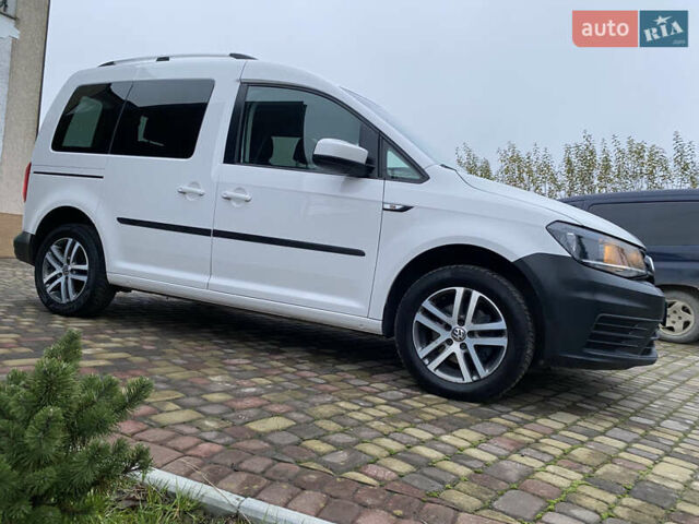 Белый Фольксваген Кадди, объемом двигателя 2 л и пробегом 260 тыс. км за 13900 $, фото 2 на Automoto.ua