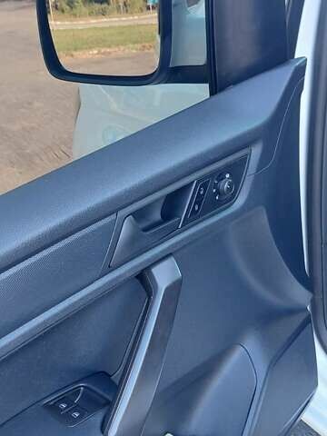 Белый Фольксваген Кадди, объемом двигателя 2 л и пробегом 212 тыс. км за 16650 $, фото 11 на Automoto.ua