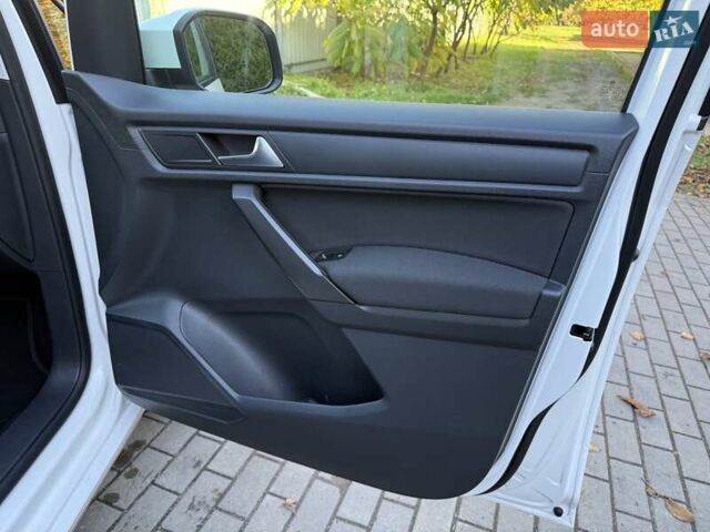 Белый Фольксваген Кадди, объемом двигателя 1.97 л и пробегом 149 тыс. км за 20300 $, фото 27 на Automoto.ua