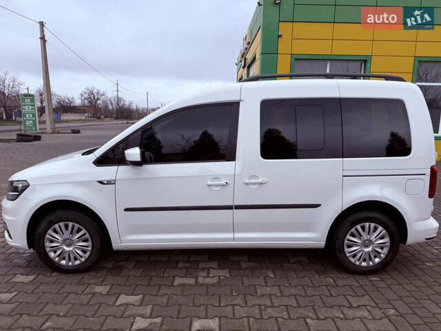 Білий Фольксваген Кадді, об'ємом двигуна 1.97 л та пробігом 187 тис. км за 17000 $, фото 5 на Automoto.ua