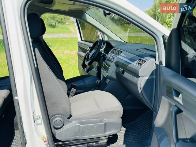 Белый Фольксваген Кадди, объемом двигателя 2 л и пробегом 47 тыс. км за 20500 $, фото 9 на Automoto.ua