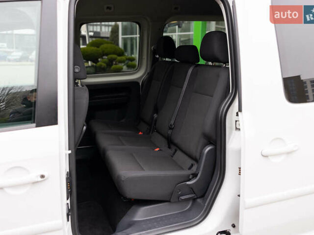 Белый Фольксваген Кадди, объемом двигателя 2 л и пробегом 215 тыс. км за 19800 $, фото 73 на Automoto.ua