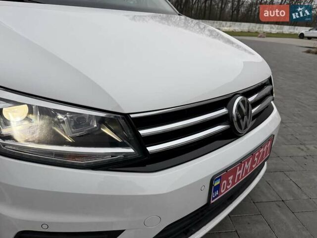 Белый Фольксваген Кадди, объемом двигателя 2 л и пробегом 150 тыс. км за 21600 $, фото 41 на Automoto.ua