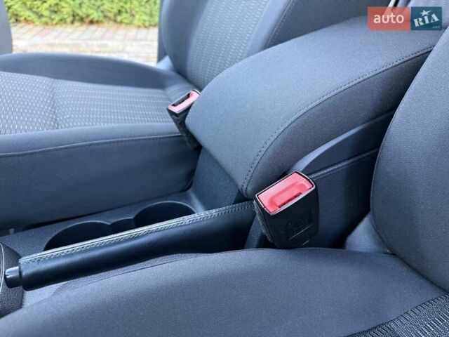 Белый Фольксваген Кадди, объемом двигателя 2 л и пробегом 149 тыс. км за 21200 $, фото 42 на Automoto.ua