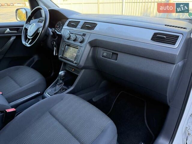 Белый Фольксваген Кадди, объемом двигателя 2 л и пробегом 149 тыс. км за 21200 $, фото 30 на Automoto.ua