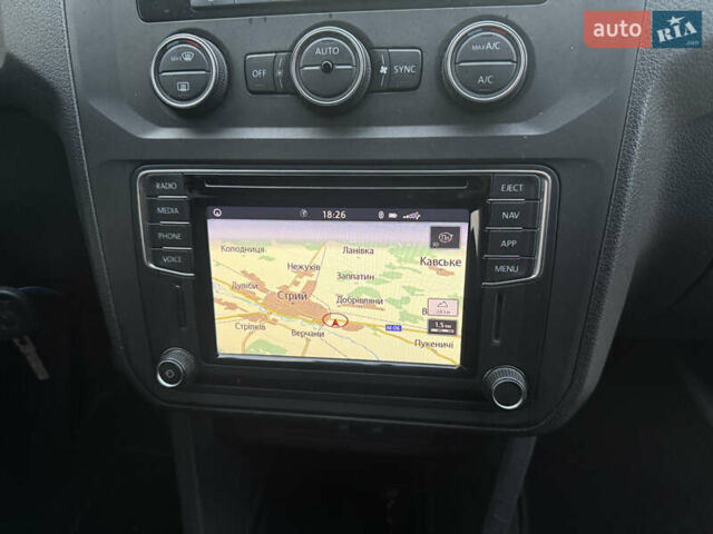 Білий Фольксваген Кадді, об'ємом двигуна 2 л та пробігом 205 тис. км за 16350 $, фото 36 на Automoto.ua