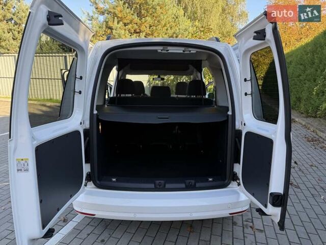 Белый Фольксваген Кадди, объемом двигателя 2 л и пробегом 149 тыс. км за 21200 $, фото 46 на Automoto.ua